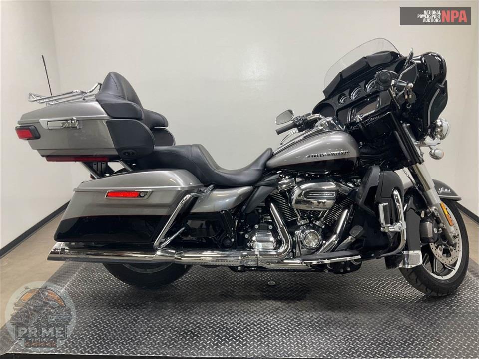 2017 Harley-Davidson FLHTKL ULTRA LIMITED LOW — фото 1