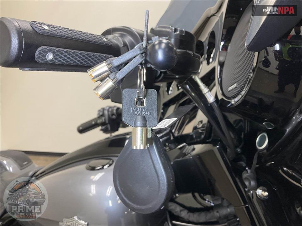 2021 Harley-Davidson FLHXS STREET GLIDE SPECIAL — фото 10