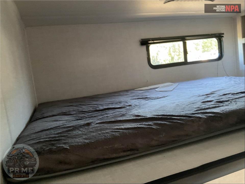2022 East To West M-375BH-OK - TANDARA FIFTH WHEEL SERIES — фото 20