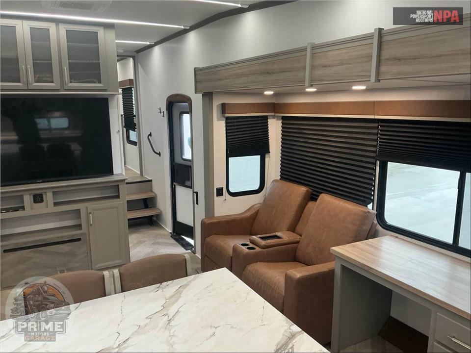 2025 Keystone Rv M-3840 LRK - SPRINTER FIFTH WHEEL SERIES — фото 9