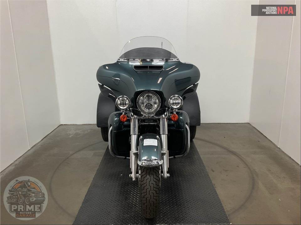 2020 Harley-Davidson FLHTCUTG TRI GLIDE ULTRA — фото 2