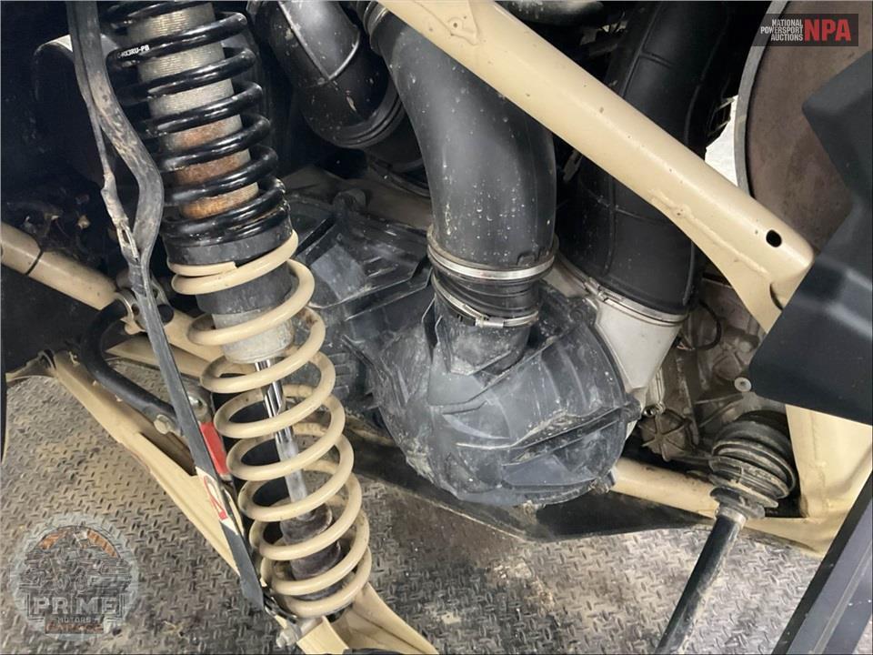 2021 Can-Am MAVERICK X3 X RS TURBO RR (DESERT TAN & CARBON BLACK) — фото 9
