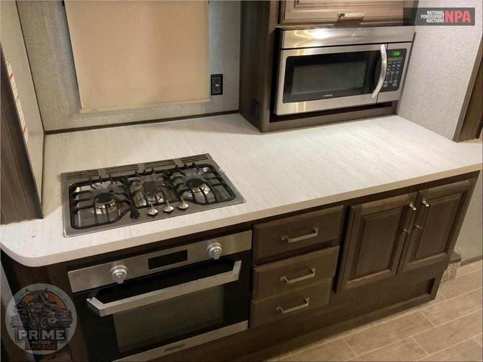 2020 Keystone Rv M-3801 FK - ALPINE FIFTH WHEEL SERIES — фото 19