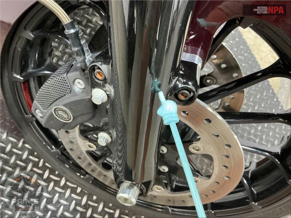 2019 Harley-Davidson FLHXSE CVO STREET GLIDE — фото 23