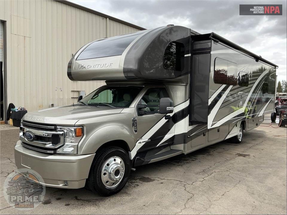 2022 Thor Motor Coach SV34 SUPER C F550 4WD - MAGNITUDE SERIES — фото 2