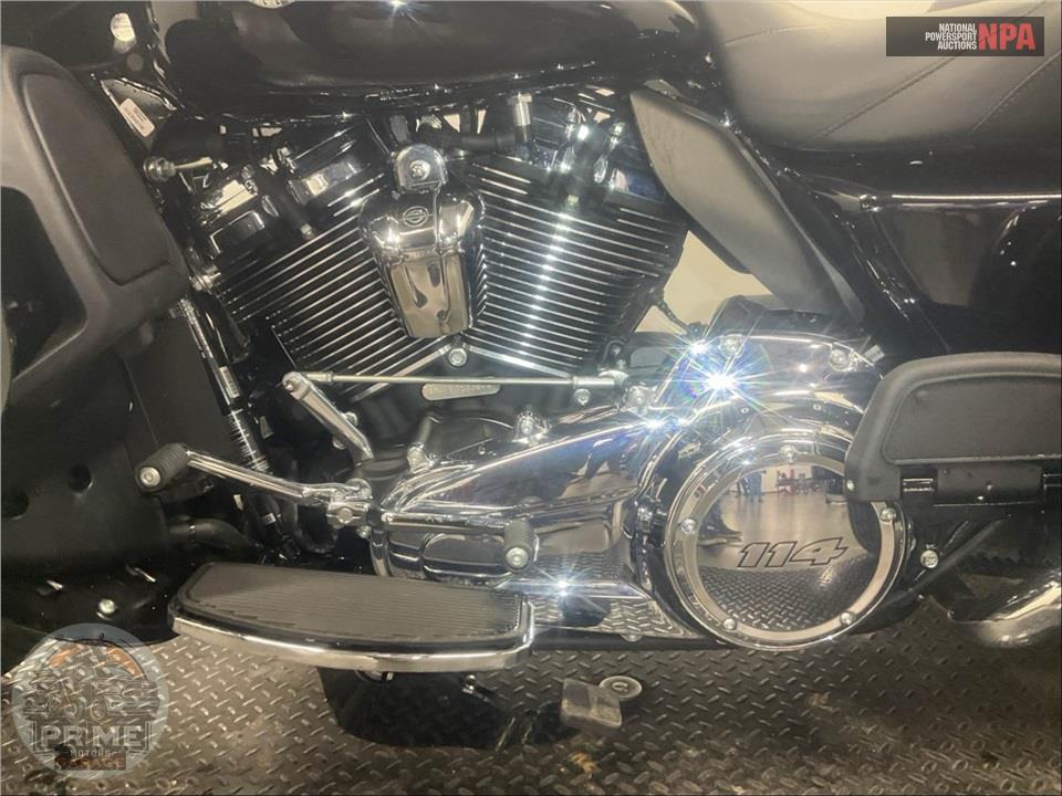 2024 Harley-Davidson FLHTCUTG TRI GLIDE ULTRA CLASSIC — фото 7