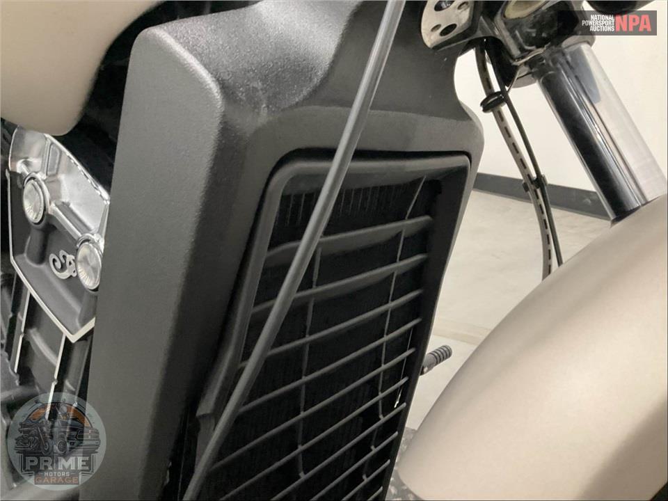 2024 Indian Motorcycle SCOUT BOBBER (ABS, BLACK METALLIC) — фото 12
