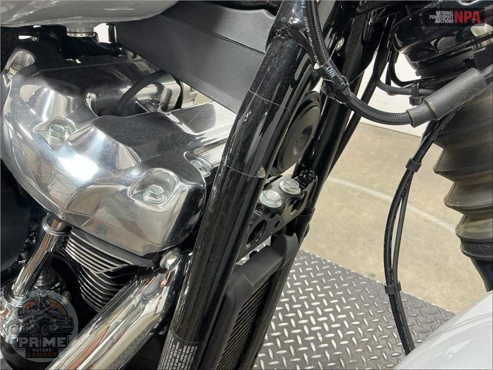 2025 Harley-Davidson FXBB STREET BOB — фото 12