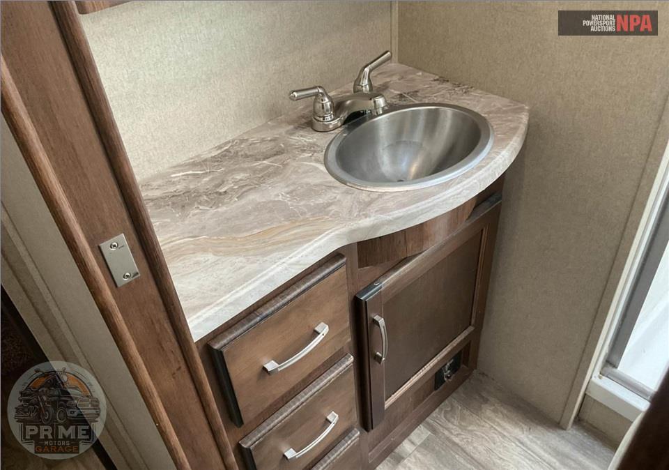 2018 Grand Design Recreational Vehicles M-230RL REFLECTION FIFTH WHEEL SERIES — фото 14