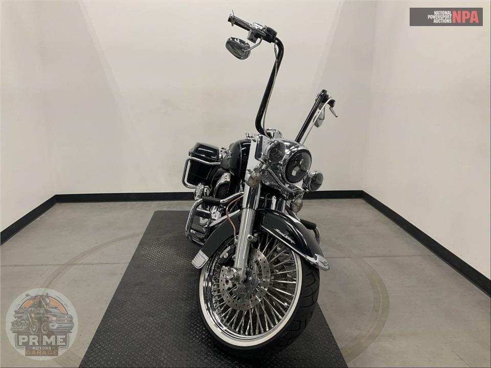 2016 Harley-Davidson FLHR ROAD KING — фото 2