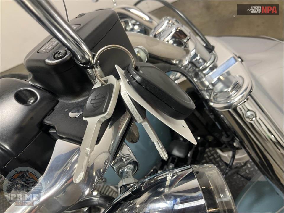 2024 Harley-Davidson FLFBS FAT BOY 114 — фото 10
