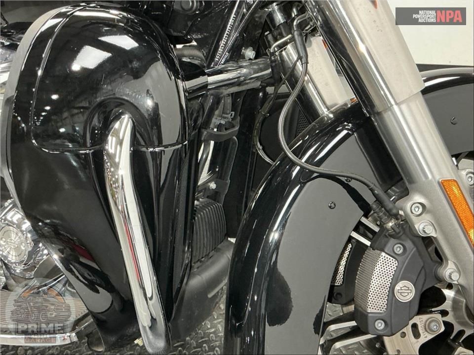 2023 Harley-Davidson FLHTK ELECTRA GLIDE ULTRA LIMITED — фото 11