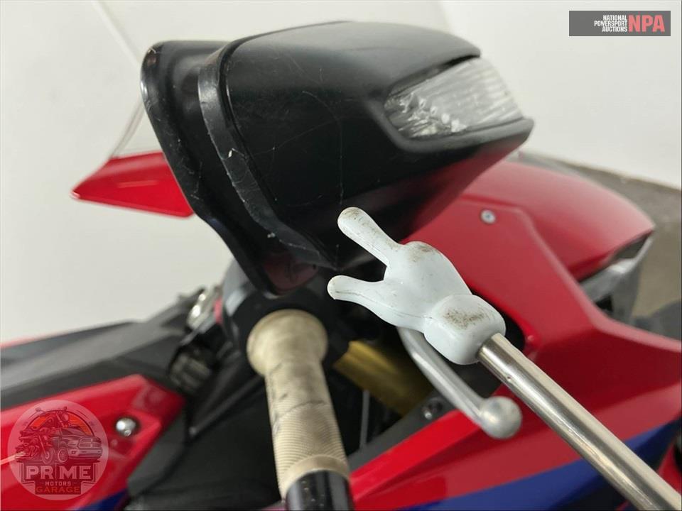 2023 Honda CBR1000RA (ABS) — фото 28