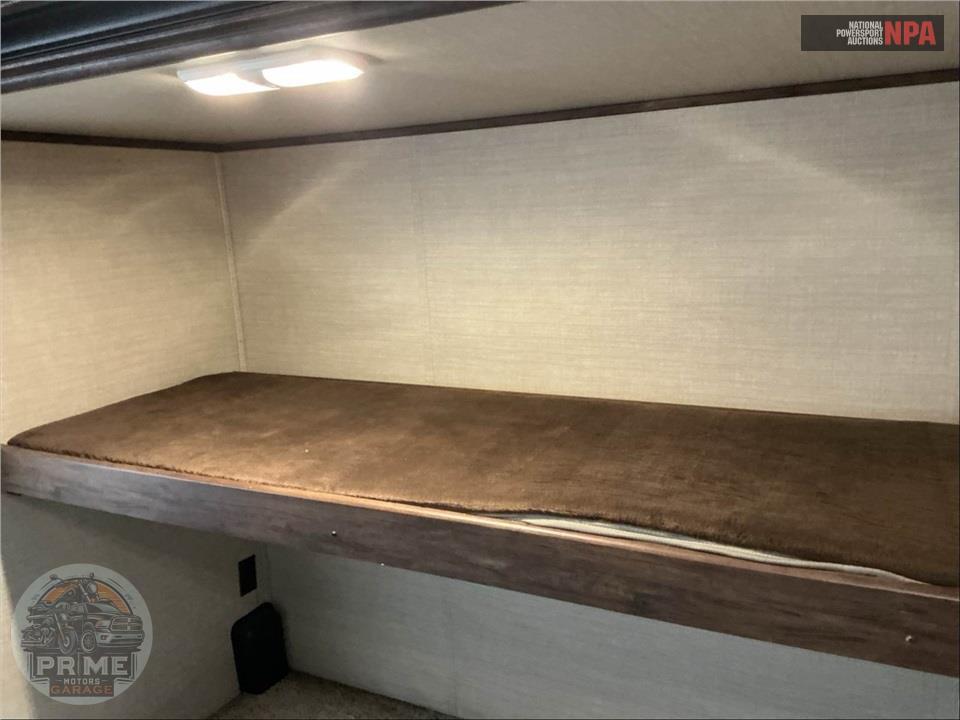 2015 Keystone Rv M-32 ROB - COUGAR X-LITE SERIES — фото 14