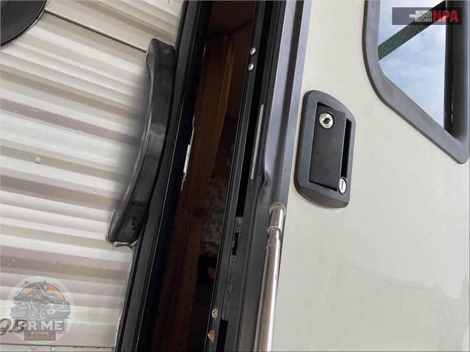 2017 Keystone Rv M-2020 QB - SUMMERLAND SERIES — фото 25