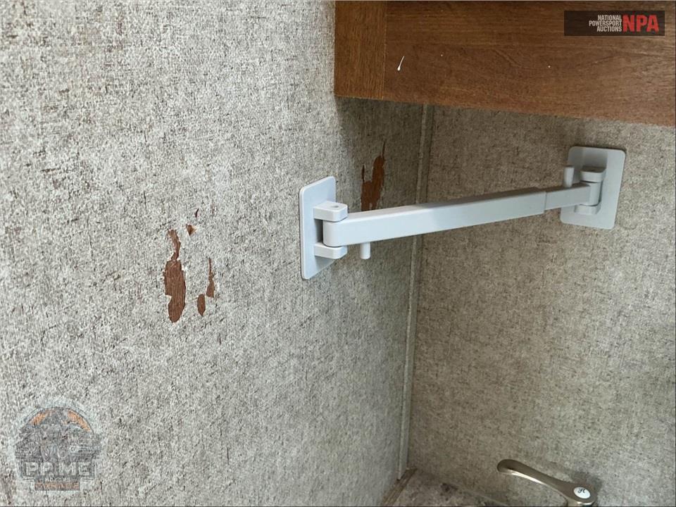 2018 Coachmen By Forest River M-26 TH - CATALINA TRAIL BLAZER TOY HAULER SERIES — фото 28