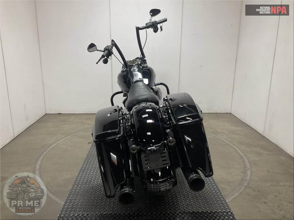 2017 Harley-Davidson FLHRXS ROAD KING SPECIAL — фото 4