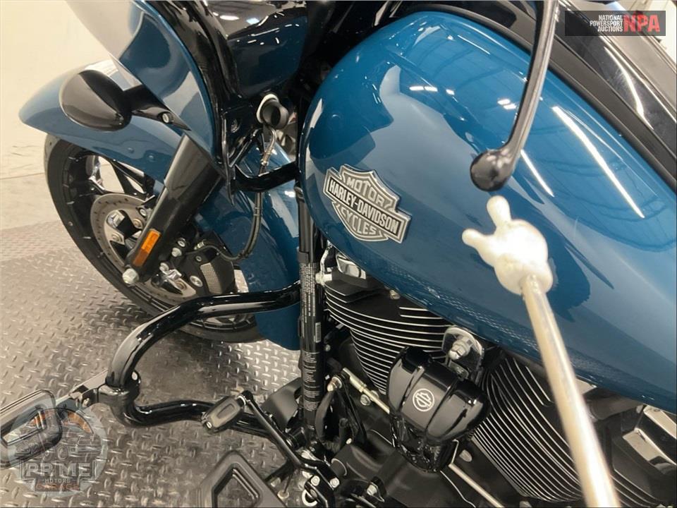 2021 Harley-Davidson FLTRXS ROAD GLIDE SPECIAL — фото 25