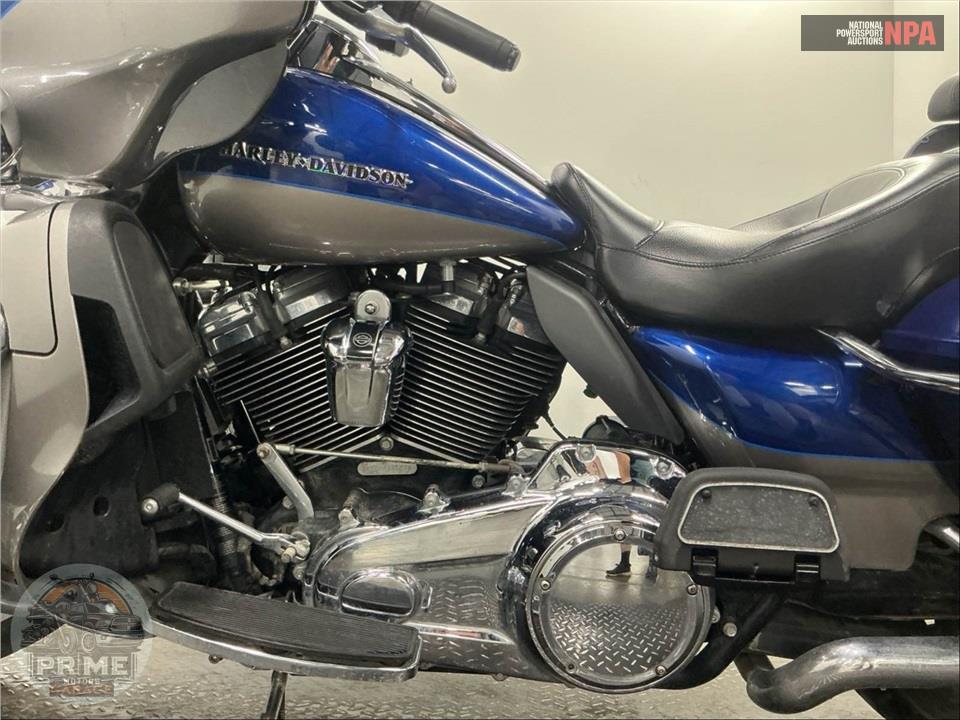 2017 Harley-Davidson FLHTK ULTRA LIMITED — фото 7