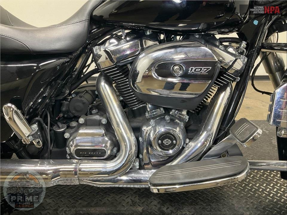 2019 Harley-Davidson FLHX STREET GLIDE — фото 6