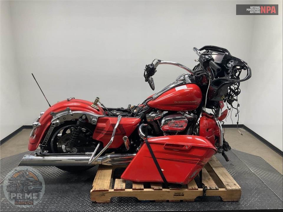2017 Harley-Davidson FLTRXS ROAD GLIDE SPECIAL — фото 1