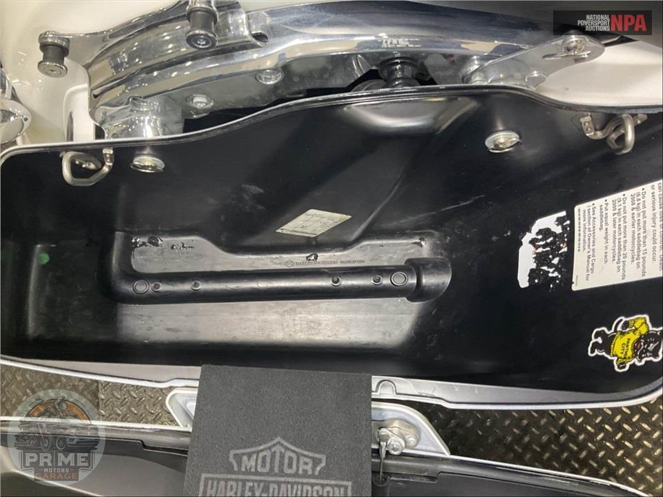 2016 Harley-Davidson FLHX STREET GLIDE — фото 24