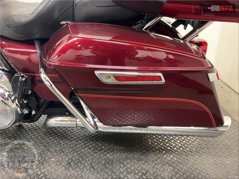 2016 Harley-Davidson FLHTCUL ULTRA CLASSIC LOW — фото 17