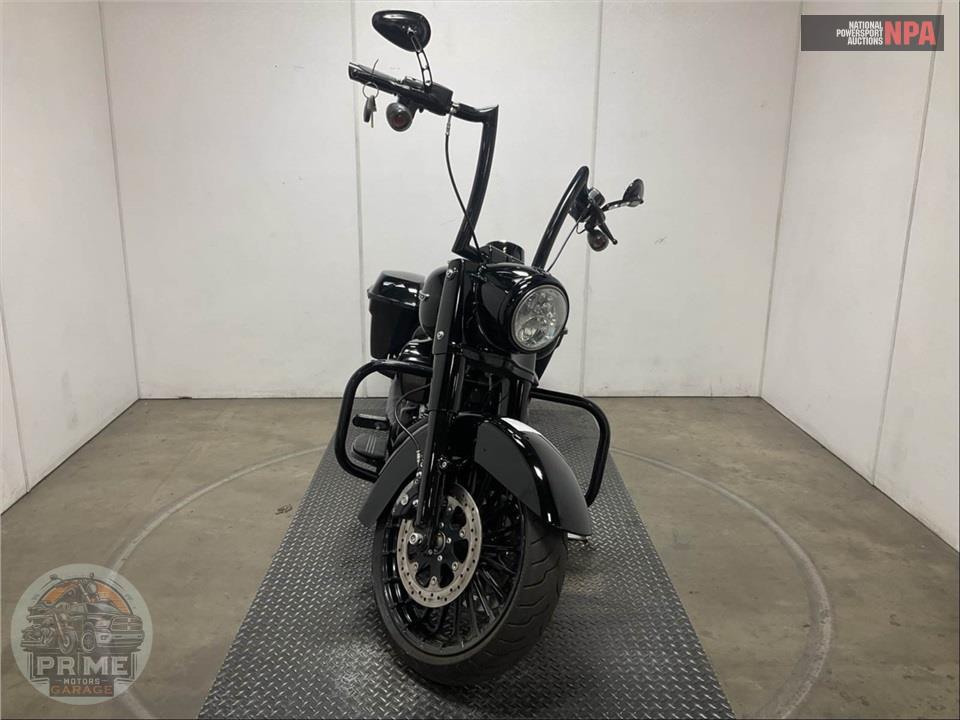 2017 Harley-Davidson FLHRXS ROAD KING SPECIAL — фото 2
