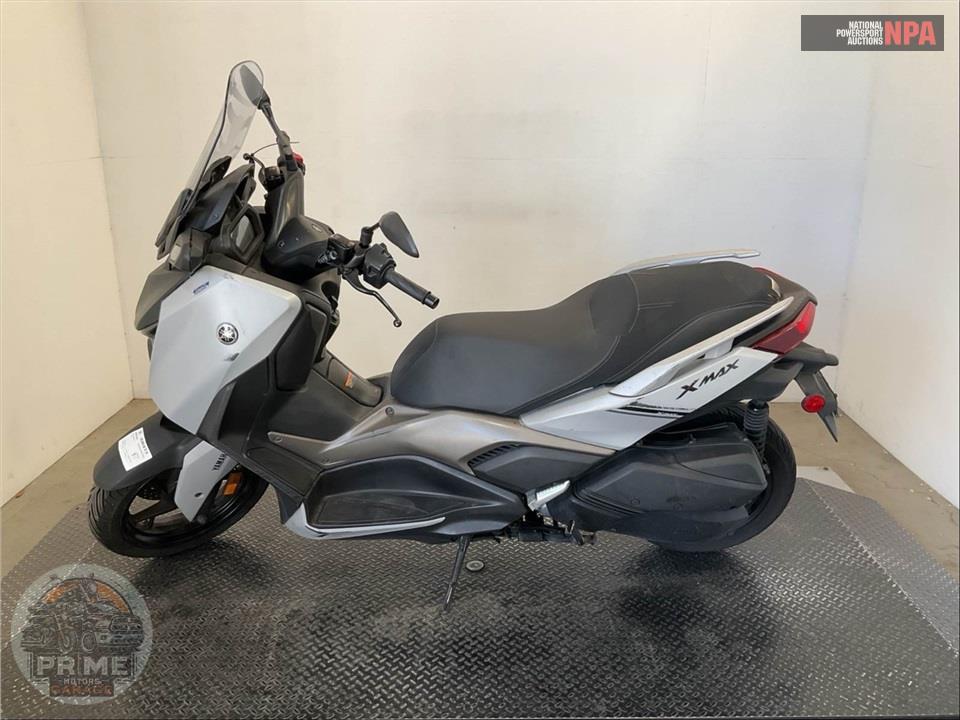 2023 Yamaha XMAX — фото 3