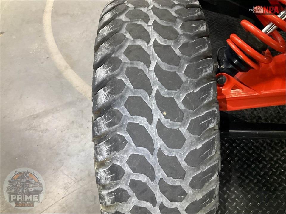 2023 Can-Am MAVERICK X3 X RS TURBO RR SMART-SHOX (DESERT TAN & CARBON BLACK RED) — фото 28