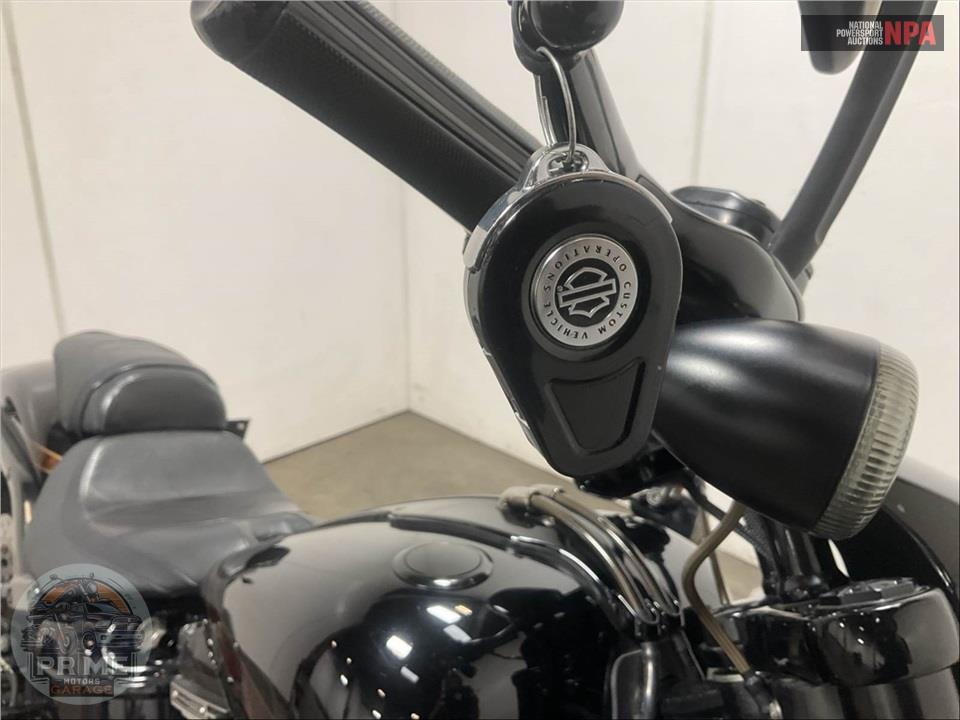2016 Harley-Davidson FXSE CVO PRO STREET BREAKOUT — фото 12