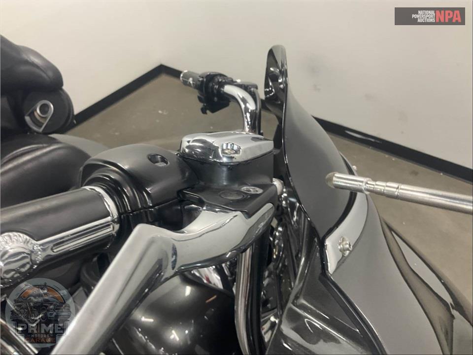 2009 Harley-Davidson FLHTCU ULTRA CLASSIC ELECTRA GLIDE — фото 32