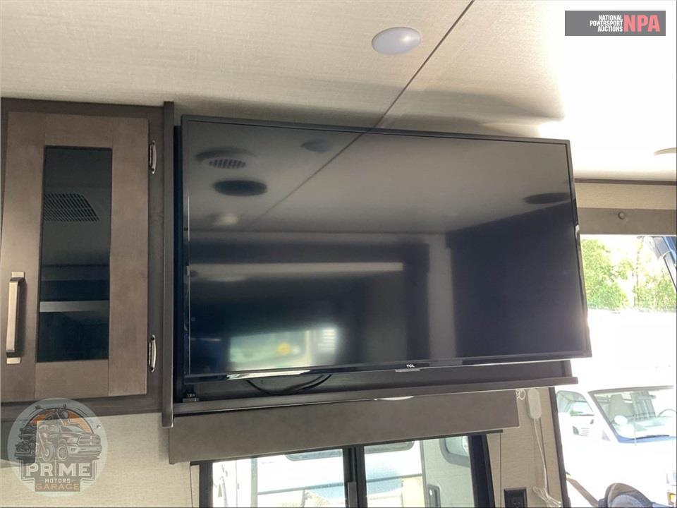 2021 Grand Design Recreational Vehicles M-221RB - TRANSCEND XPLOR SERIES — фото 19