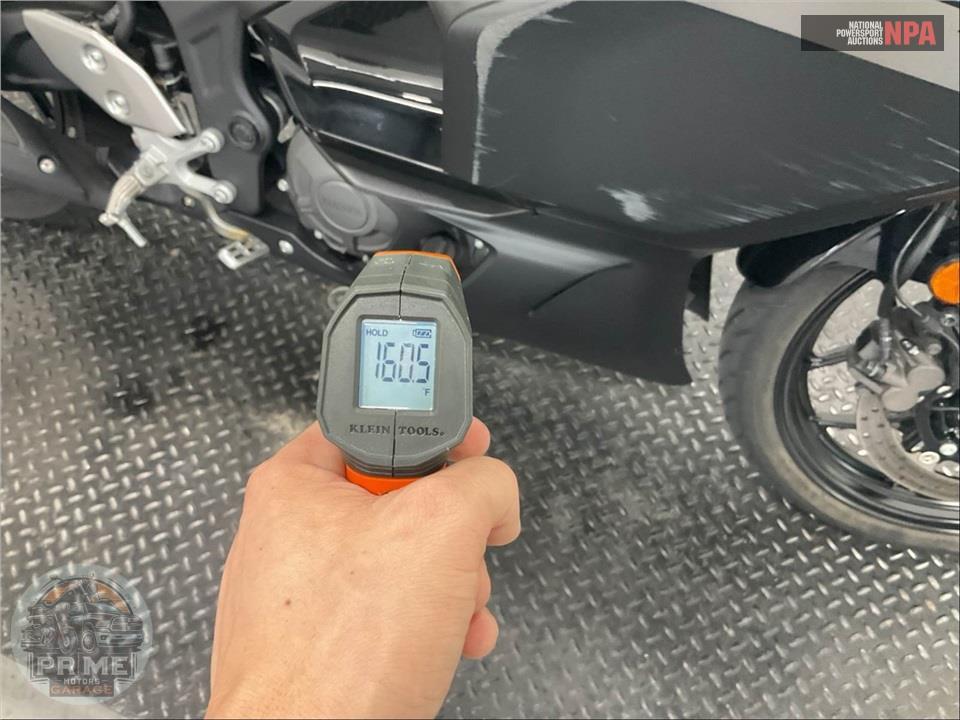 2025 Yamaha YZF-R3 — фото 8