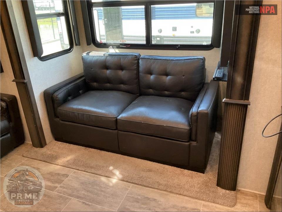 2019 Keystone Rv M-3701 LK - MONTANA 20TH ANNIVERSARY FIFTH WHEEL SERIES — фото 11