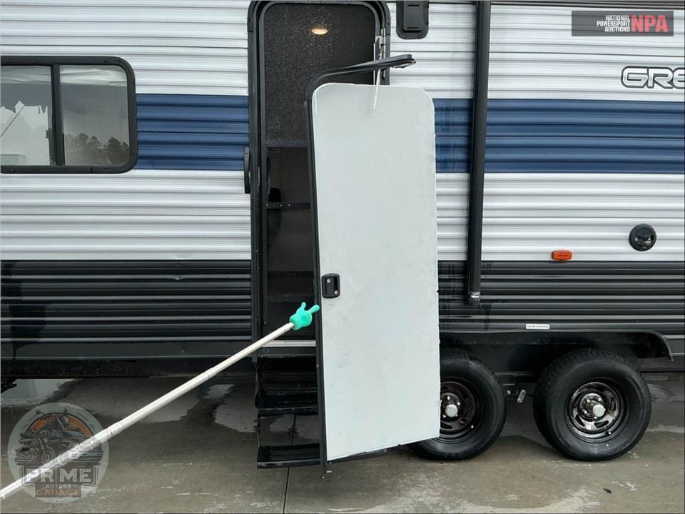 2020 Cherokee By Forest River M-27RR - GREY WOLF TOY HAULER SERIES — фото 29