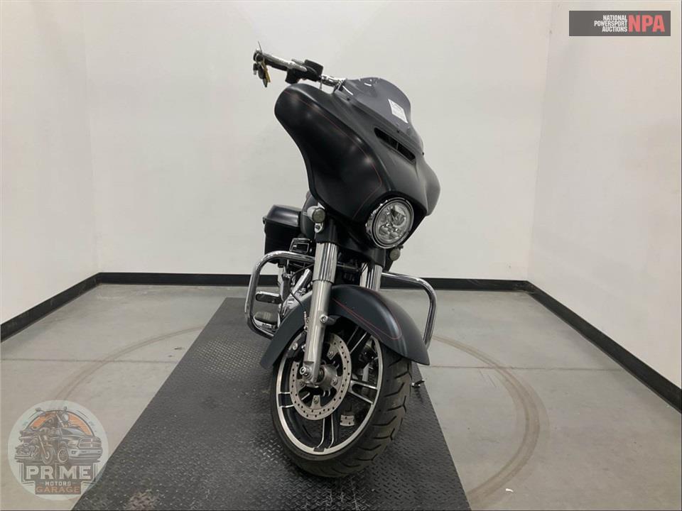 2016 Harley-Davidson FLHXS STREET GLIDE SPECIAL — фото 2