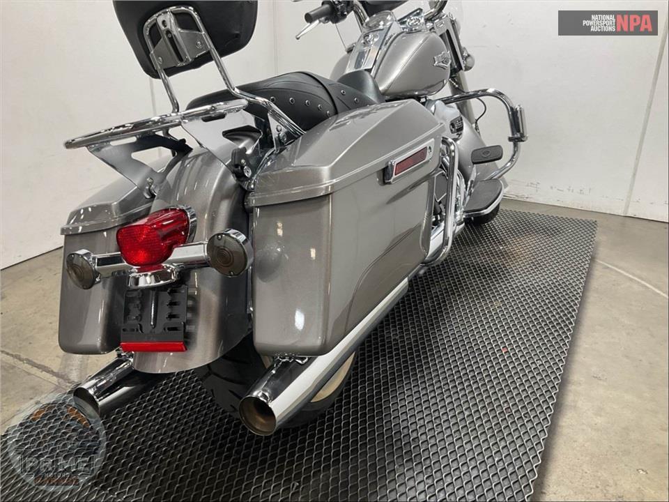 2016 Harley-Davidson FLHR ROAD KING — фото 17