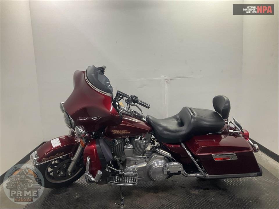 2008 Harley-Davidson FLHT ELECTRA GLIDE — фото 3