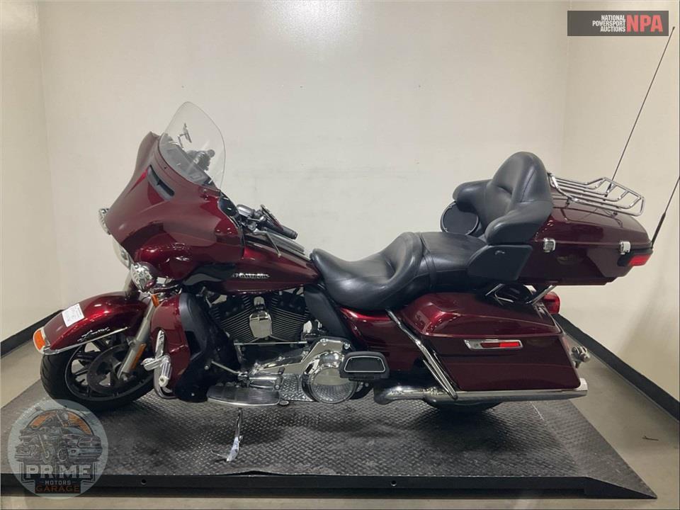 2016 Harley-Davidson FLHTK ELECTRA GLIDE ULTRA LIMITED — фото 3