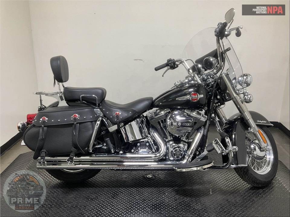 2017 Harley-Davidson FLSTC HERITAGE SOFTAIL CLASSIC — фото 1
