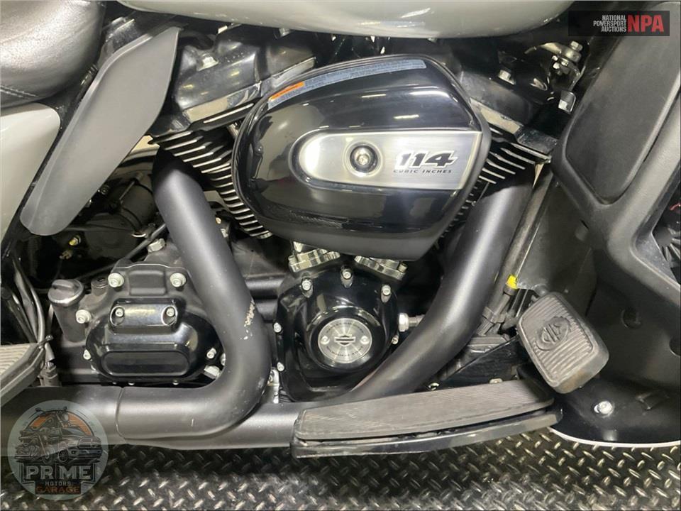 2024 Harley-Davidson FLTRK ROAD GLIDE LIMITED — фото 6