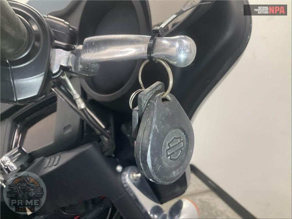 2022 Harley-Davidson FLHX STREET GLIDE — фото 12