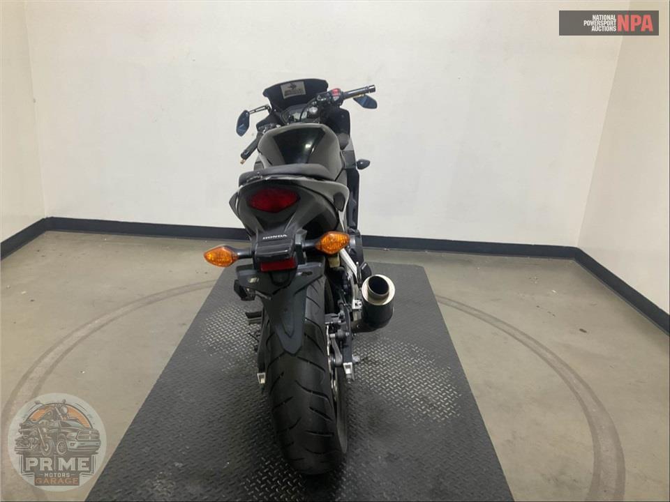 2015 Honda CBR500RF — фото 4