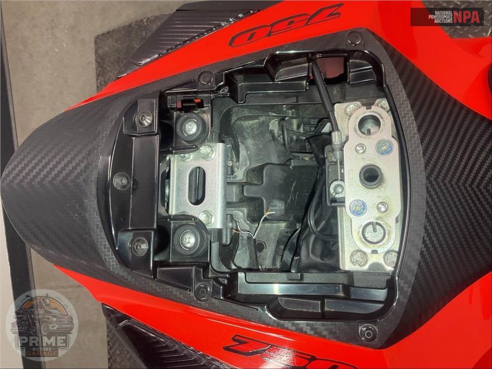 2022 Suzuki GSX-R750 — фото 14