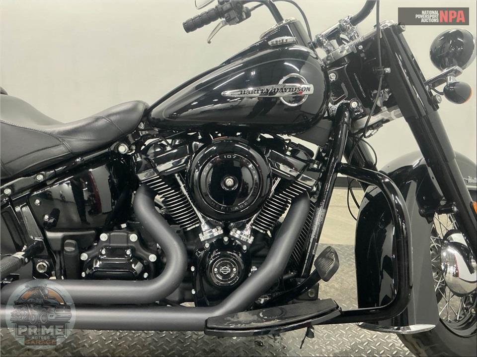 2019 Harley-Davidson FLHC HERITAGE CLASSIC — фото 6