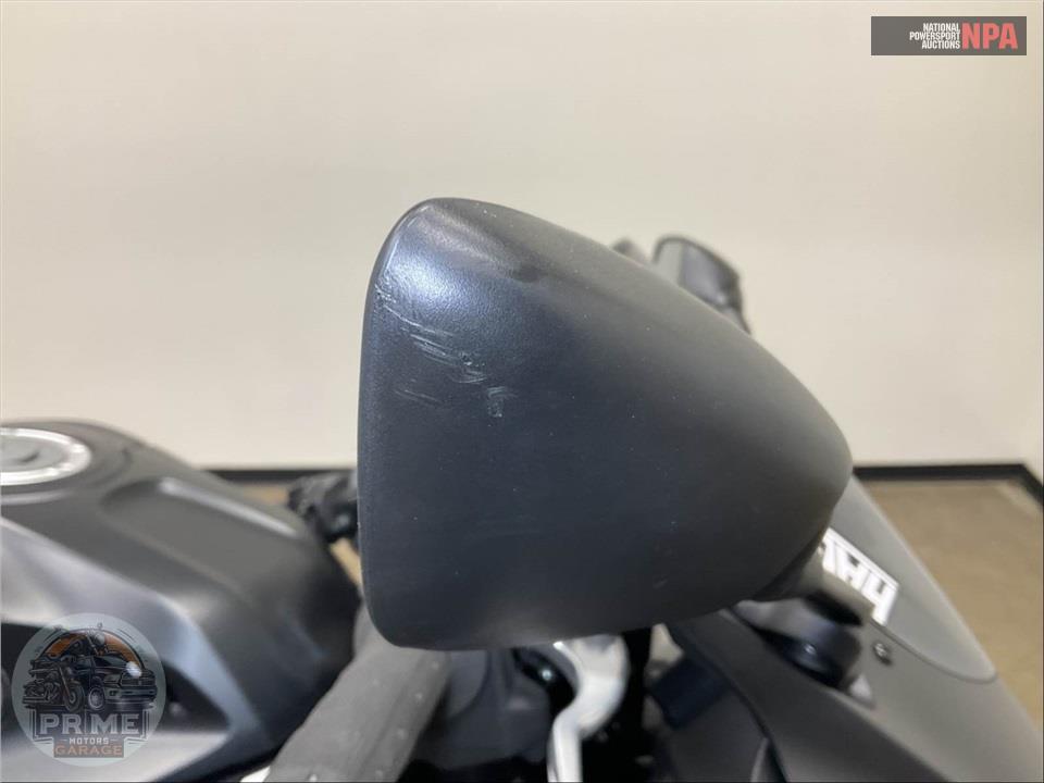 2025 Yamaha YZF-R3 — фото 26