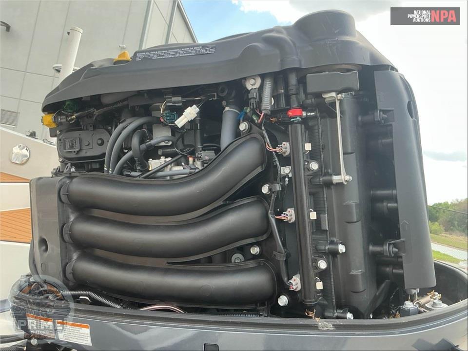 2023 Starcraft Boat SVX 210 DC L=21/ E=1-200HP YAMAHA OB — фото 8