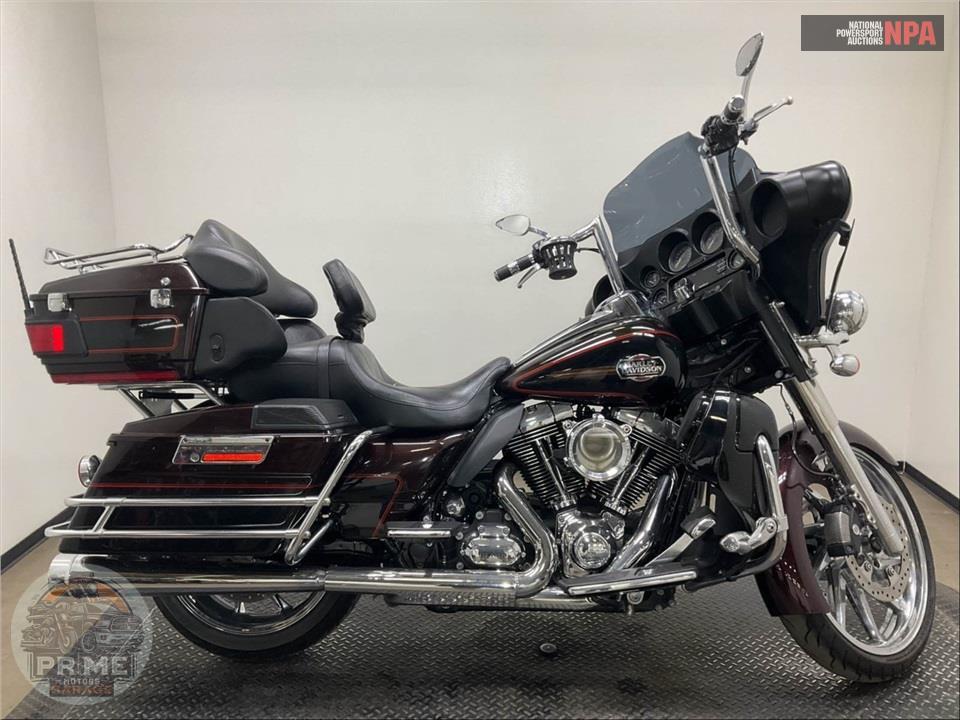 2011 Harley-Davidson FLHTCU UL CLSC EL GLIDE — фото 1