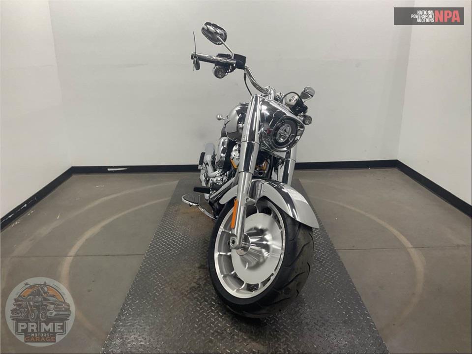2025 Harley-Davidson FLSTFI SOFTAIL FAT BOY GRAY GHOST — фото 2
